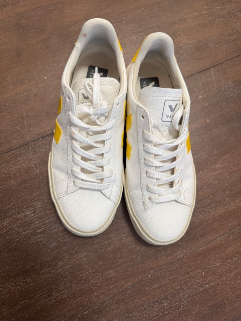 Veja Campo Sneakers - Picture 2 of 5